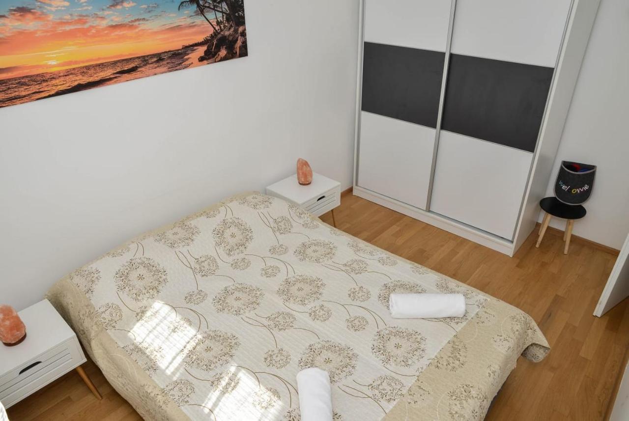 Apartment Leon Sa Privatnim Parkingom Zadar Bagian luar foto